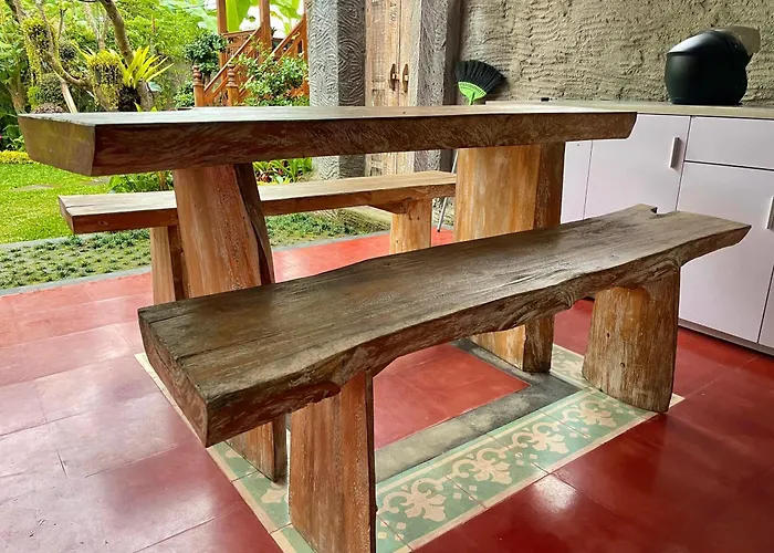 ゲストハウス Jane's House & Bedugul Bali 4*