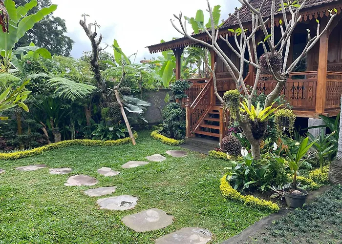 Jane's House & Bedugul Bali 4*