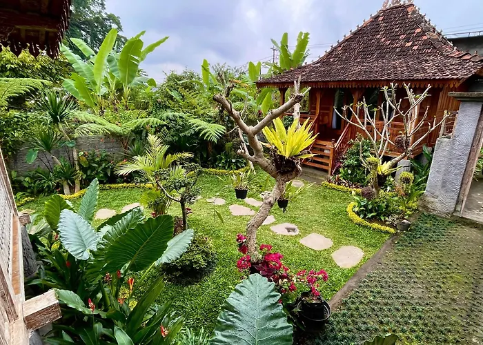 Jane's House & Bedugul Bali ゲストハウス