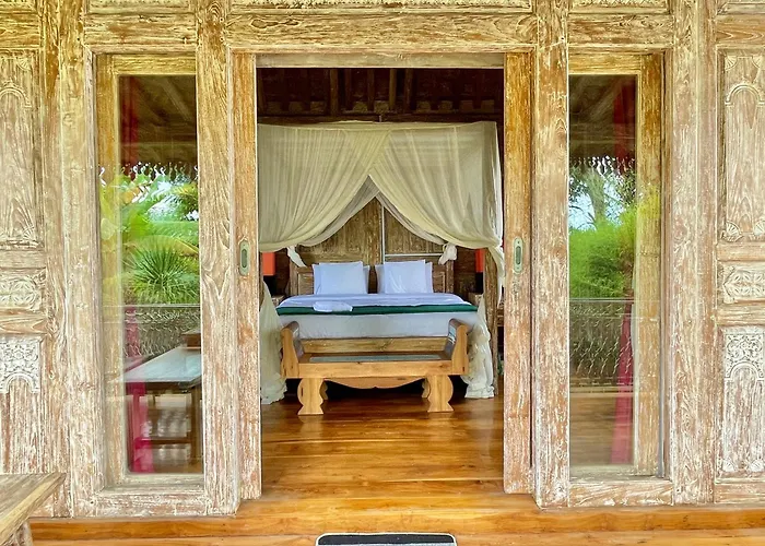 Jane's House & Bedugul Bali Patjung